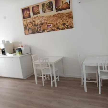 בית הארחה A Due Passi