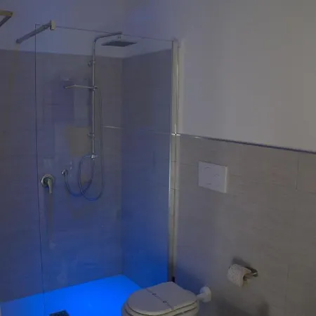 A Due Passi Guest house *